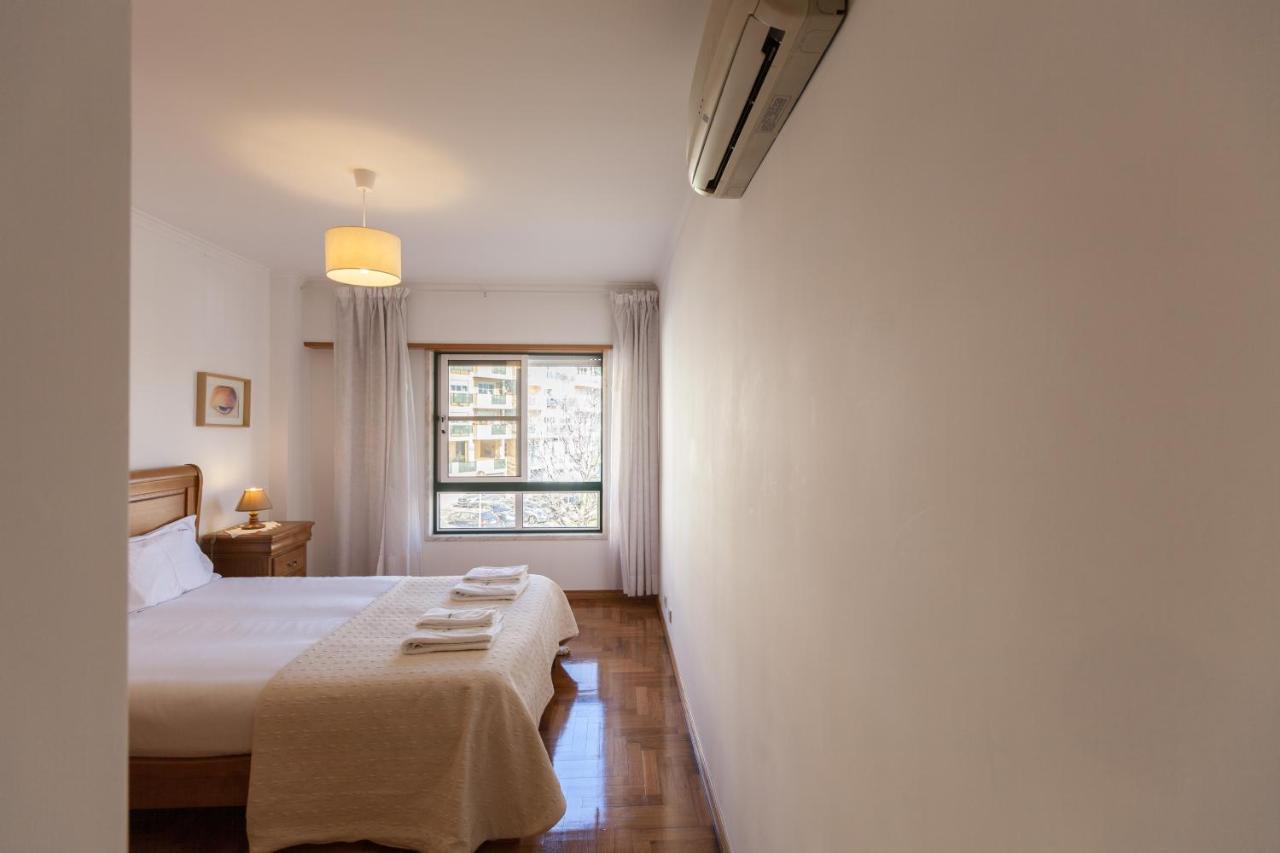 Flh Parede Family Flat With Balcony Buitenkant foto
