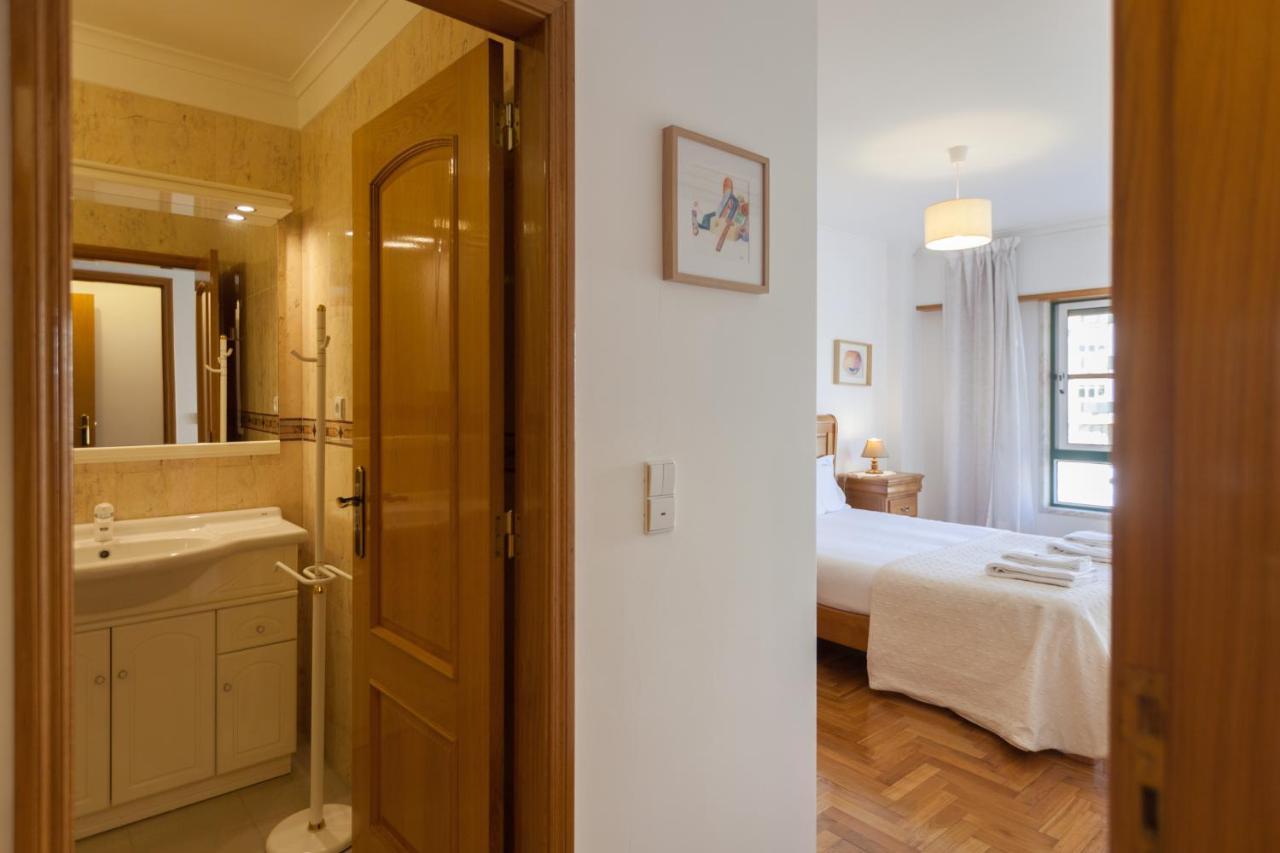 Flh Parede Family Flat With Balcony Buitenkant foto