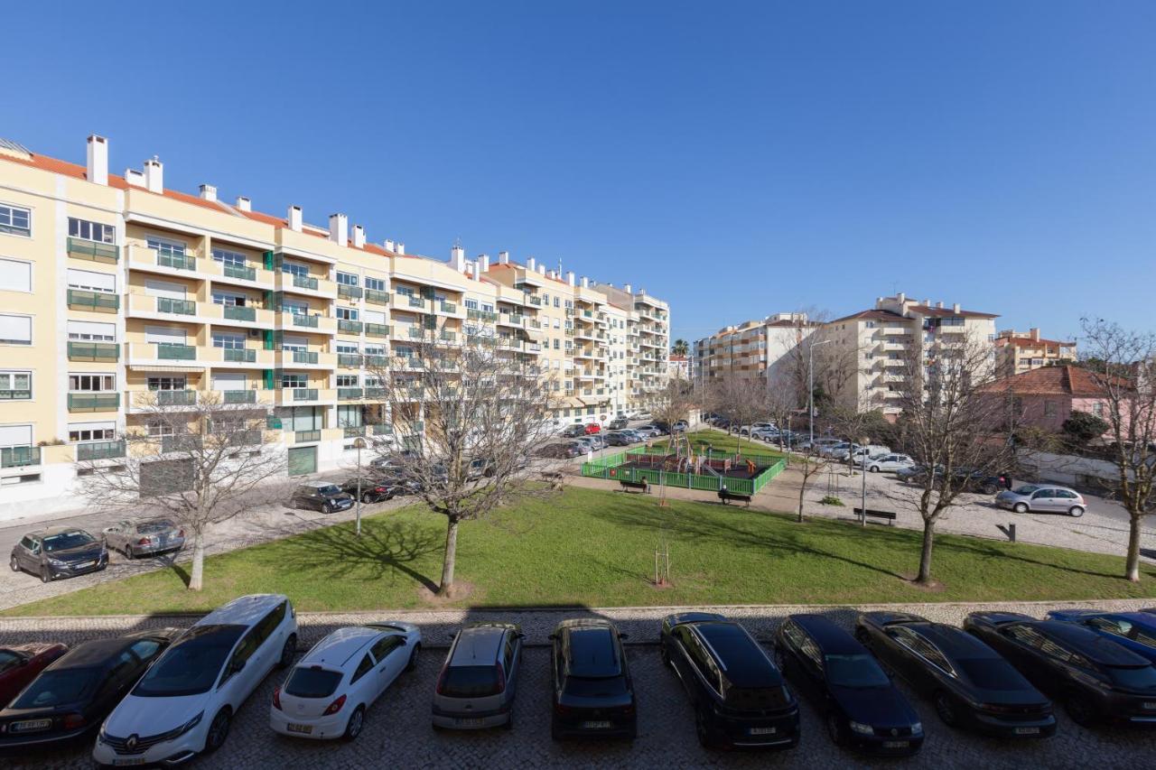 Flh Parede Family Flat With Balcony Buitenkant foto