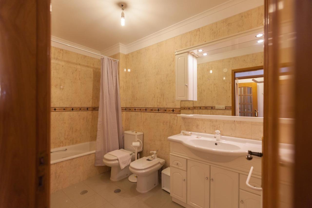 Flh Parede Family Flat With Balcony Buitenkant foto